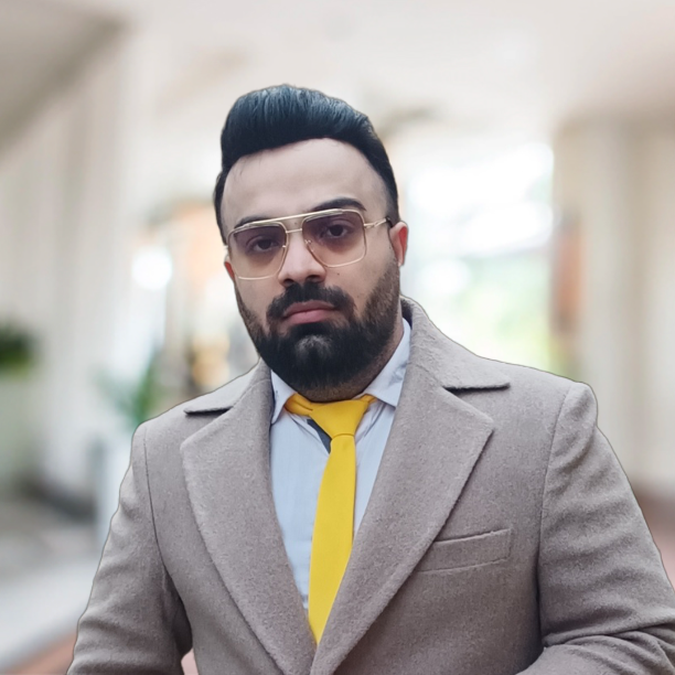 Soroush Yousefi's Professional Profile Picture